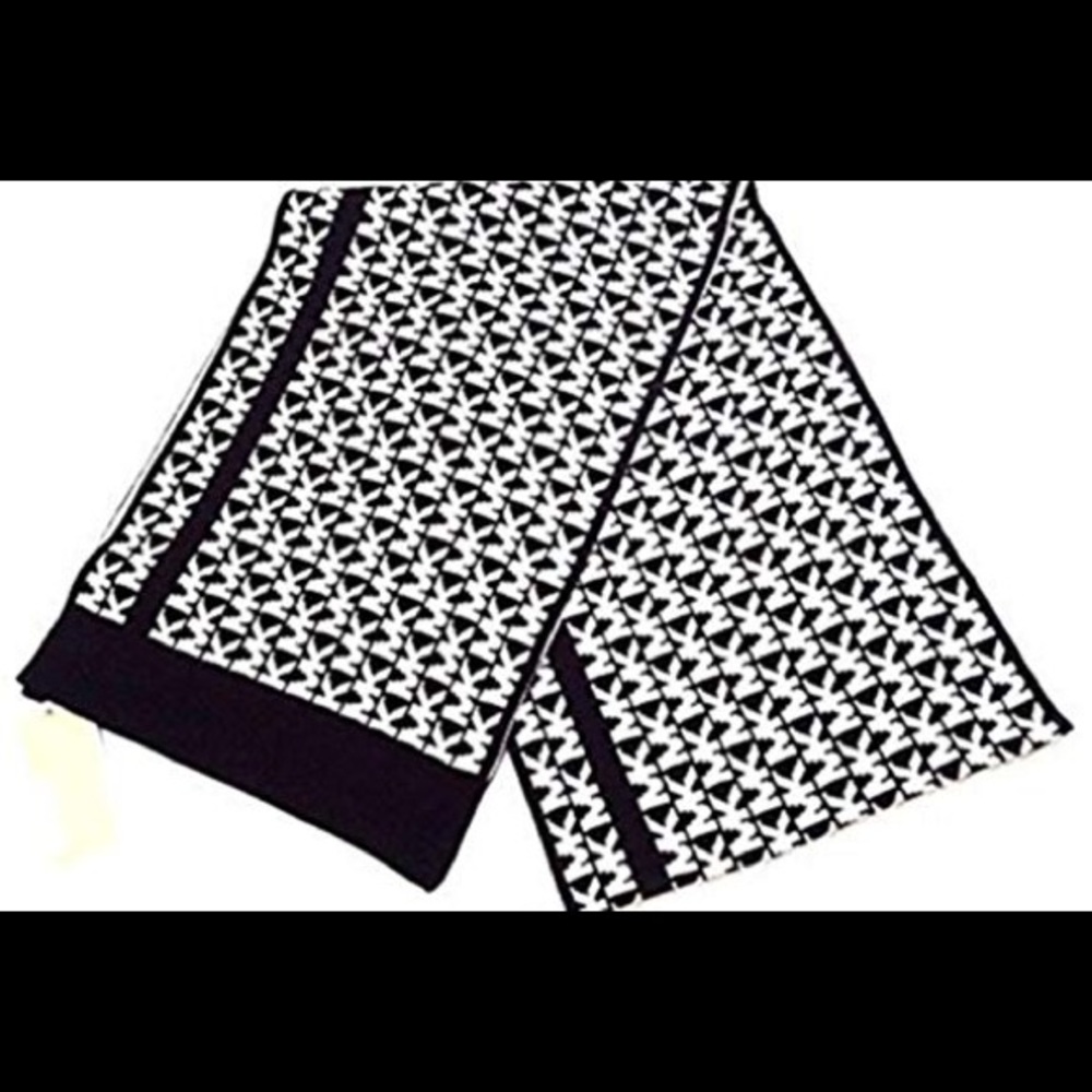 Michael Kors MK Reversible Scarf